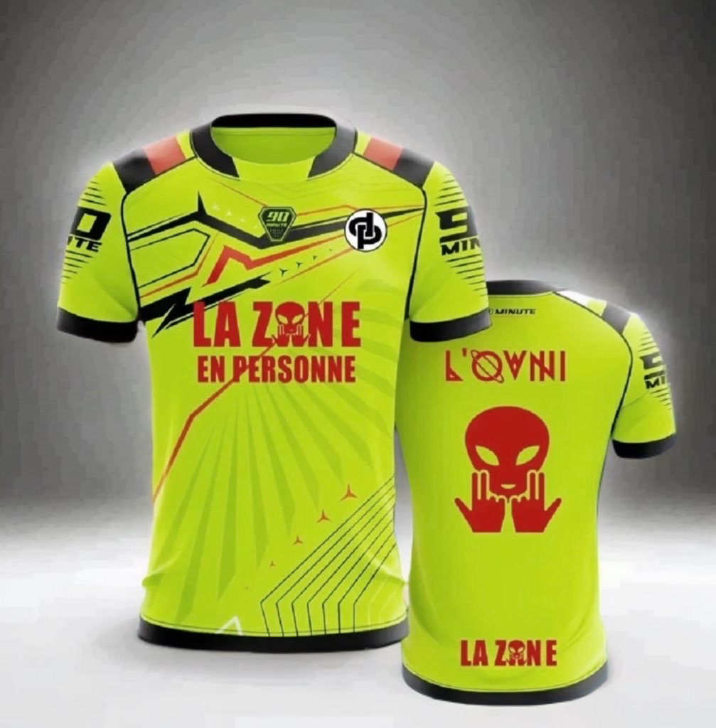 𝕃𝔸 ℤ𝕆ℕ𝔼 𝔼ℕ ℙ𝔼ℝ𝕊𝕆ℕℕ𝔼 👽